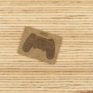 Ein Label zum Aufnähen –  Controller taupe